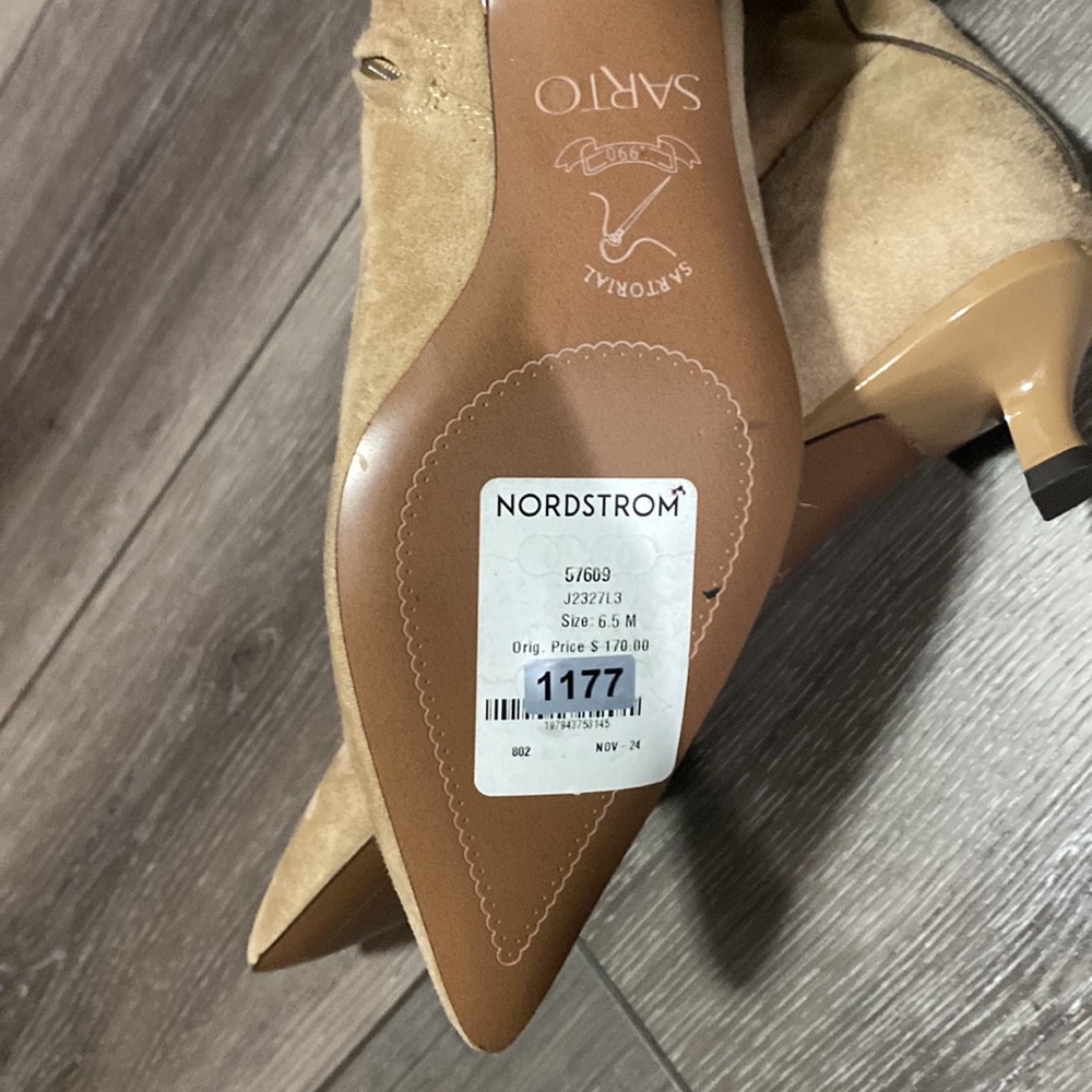 NWT! Sarto Tan Suede Ankle Boots - Picture 3 of 3